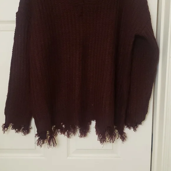 SALE!!💖💞 Miracle Maroon Ripped Oversized V-Neck Sweater - Picture 4 of 6